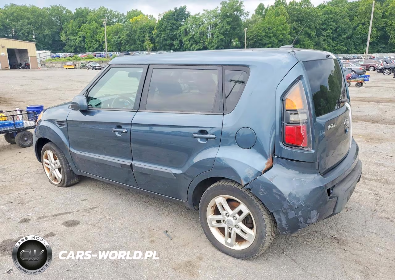 2011 Kia Soul + VIN:KNDJT2A25B7247094 - 2