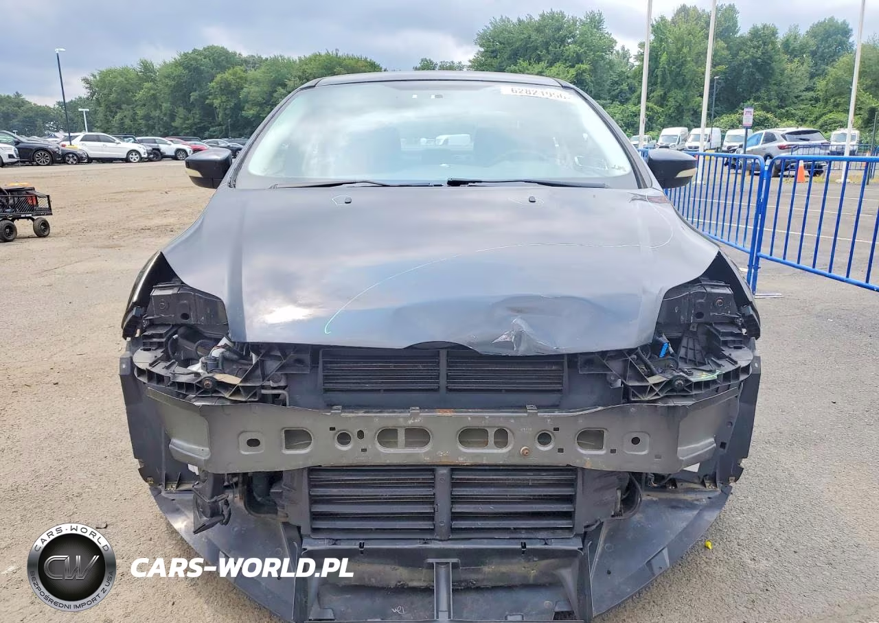 2014 Ford Focus Se VIN:1FADP3F24EL428298 - 5