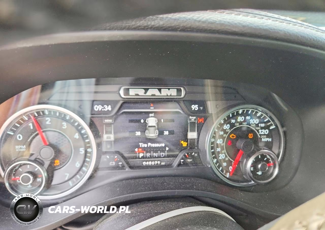 2022 Ram 1500 Laramie VIN:1C6SRFJT8NN170893 - 9