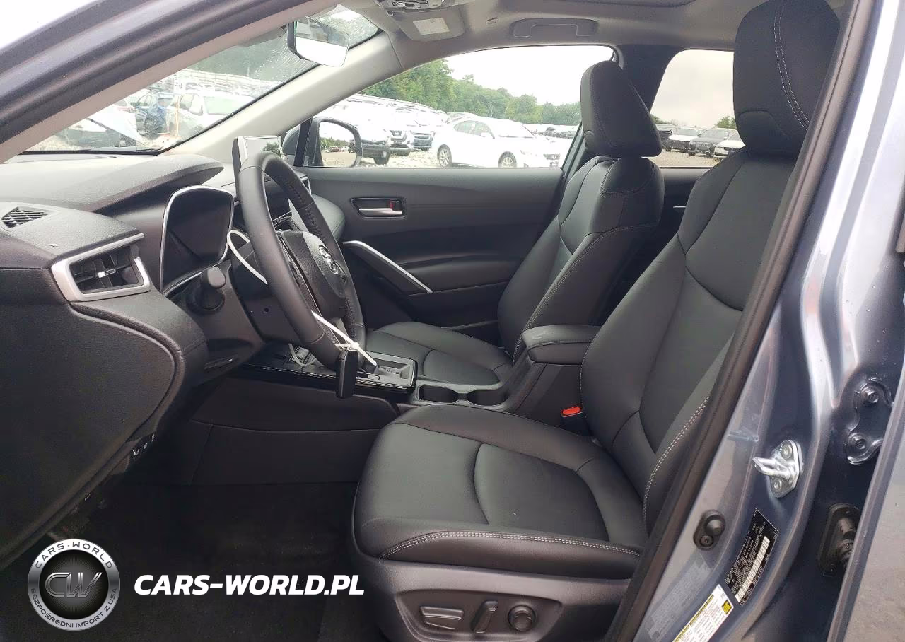 2026 Toyota Corolla Cross Xle VIN:7MUDAABG6TV187878 - 7