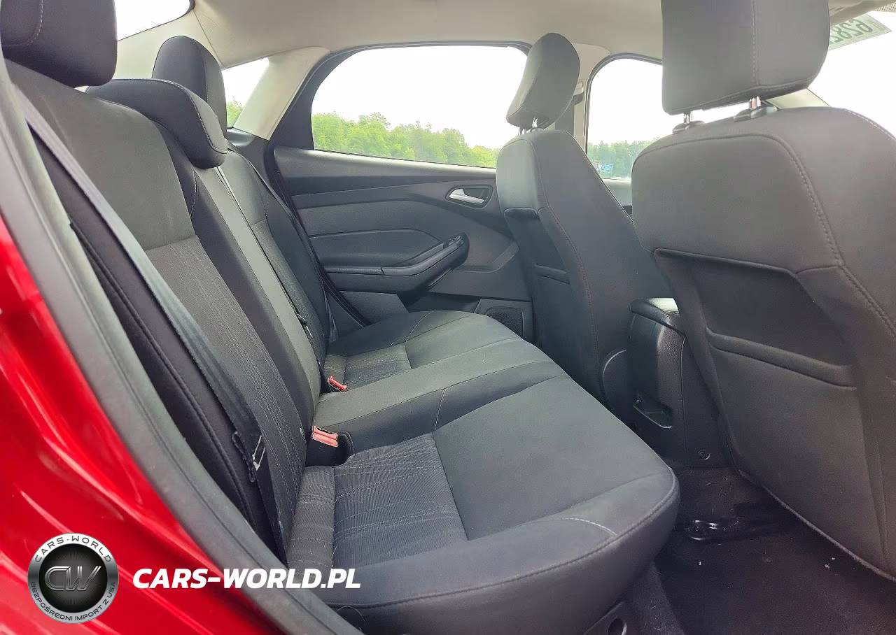 2017 Ford Focus Se VIN:1FADP3FE2HL289531 - 10