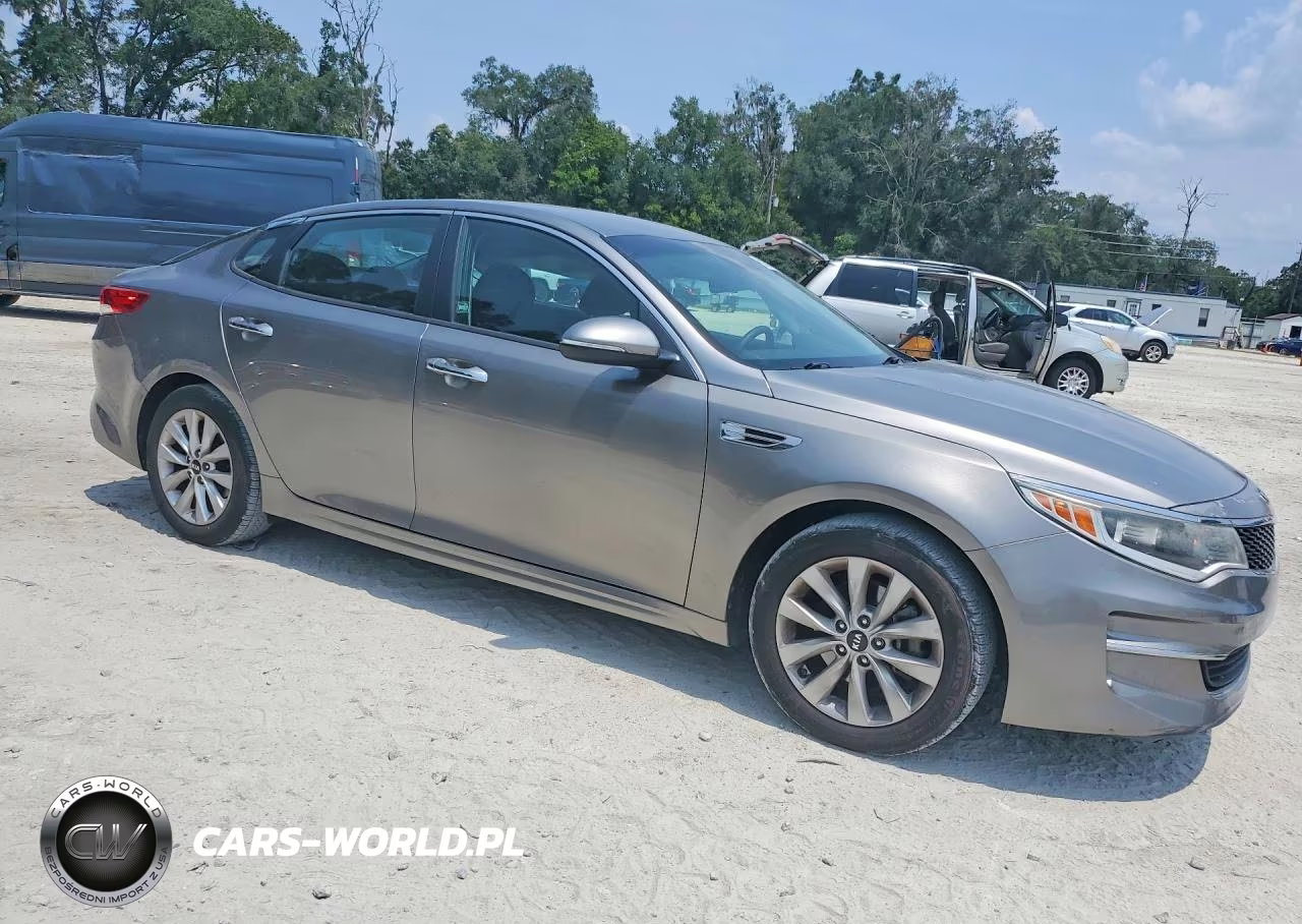 2017 Kia Optima Lx VIN:5XXGT4L35HG139439 - 4