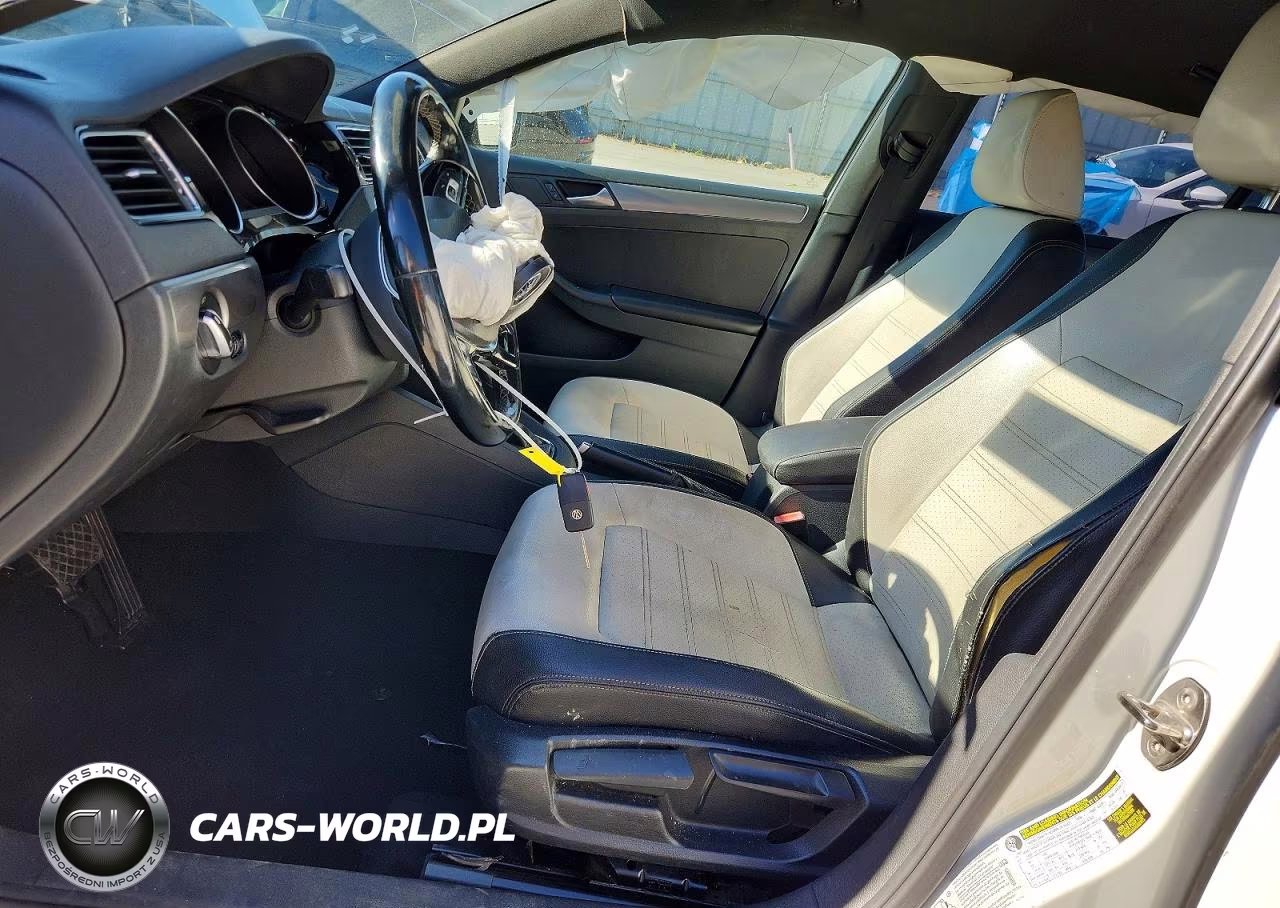 2016 Volkswagen Jetta Sport VIN:3VWD17AJ3GM291192 - 7