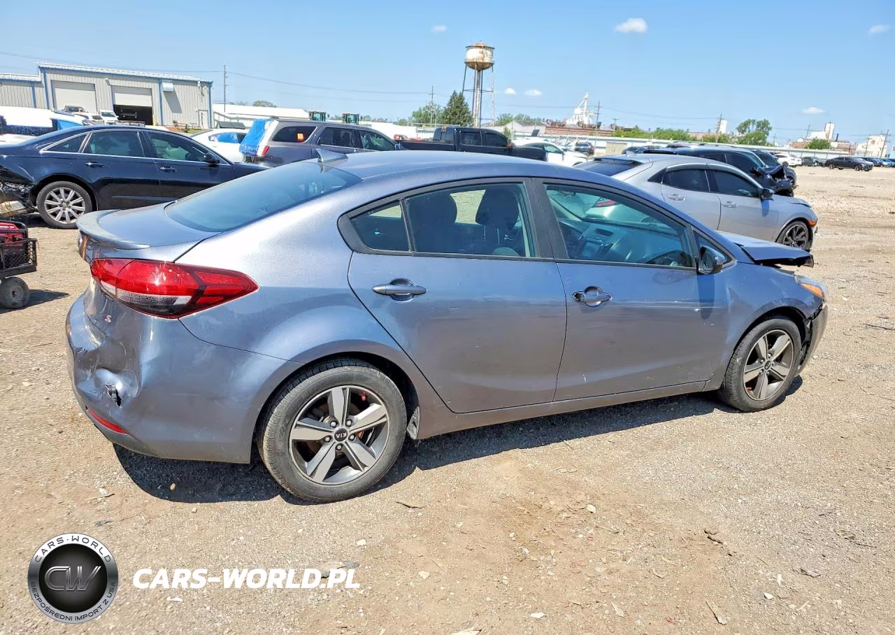 2018 Kia Forte S VIN:3KPFL4A73JE249809 - 3