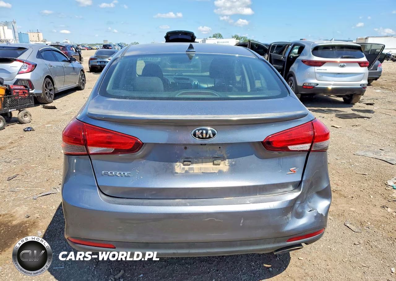 2018 Kia Forte S VIN:3KPFL4A73JE249809 - 6