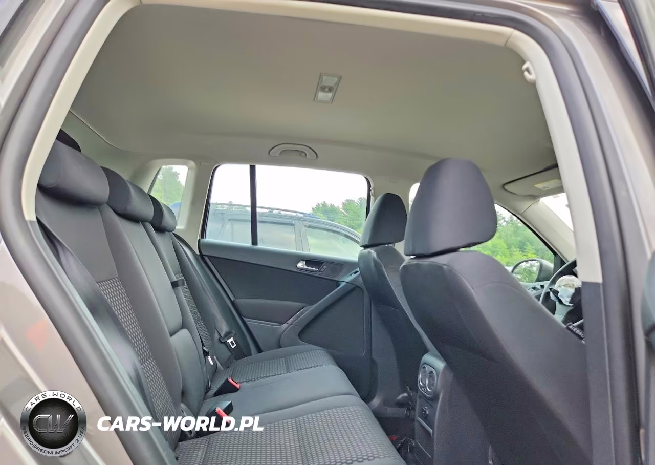 2010 Volkswagen Tiguan Se VIN:WVGBV7AX0AW524449 - 11