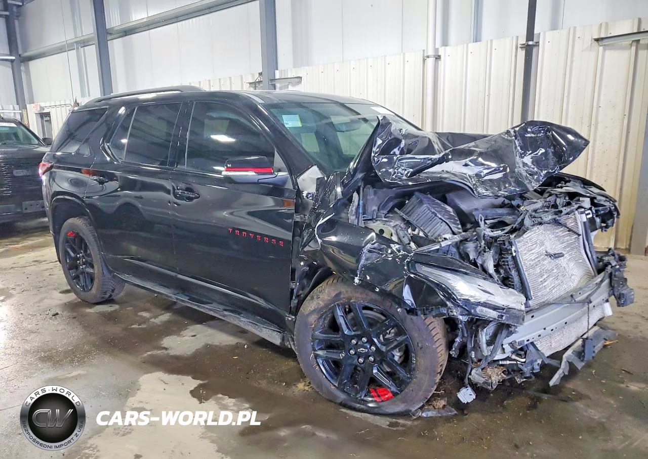 2023 Chevrolet Traverse Premier VIN:1GNEVKKW4PJ135742 - 4