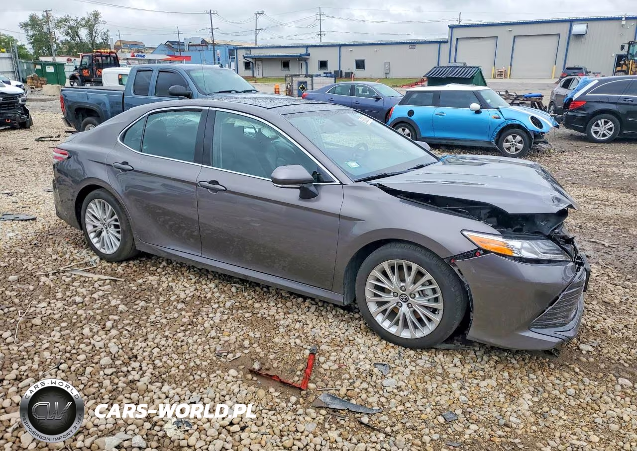 2019 Toyota Camry Xle VIN:4T1B11HK3KU802356 - 4