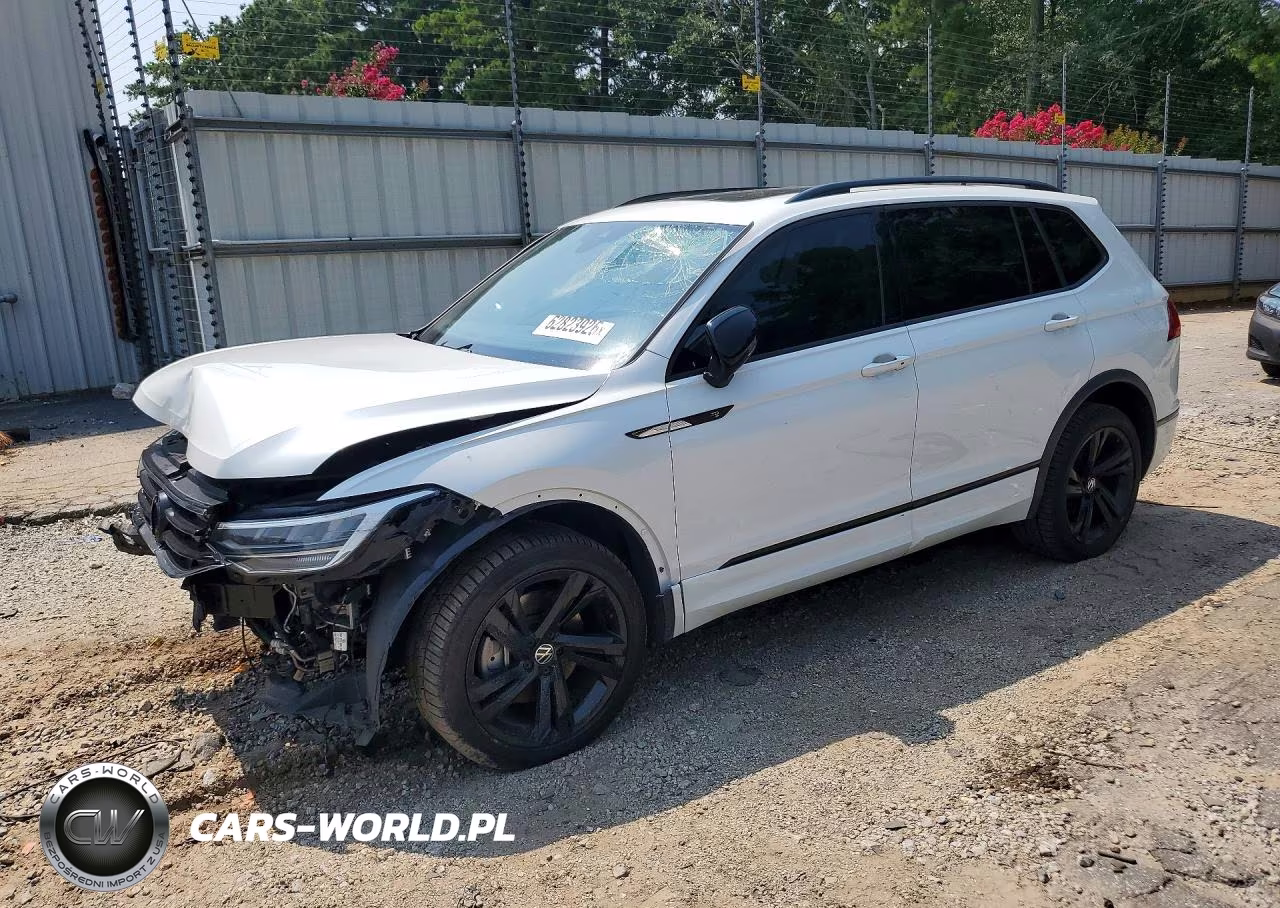 2023 Volkswagen Tiguan Se R-Line Black VIN:3VVCB7AX5PM010141 - 1