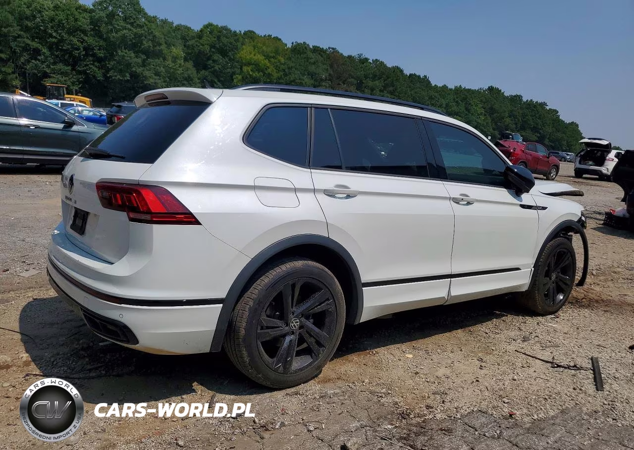 2023 Volkswagen Tiguan Se R-Line Black VIN:3VVCB7AX5PM010141 - 3