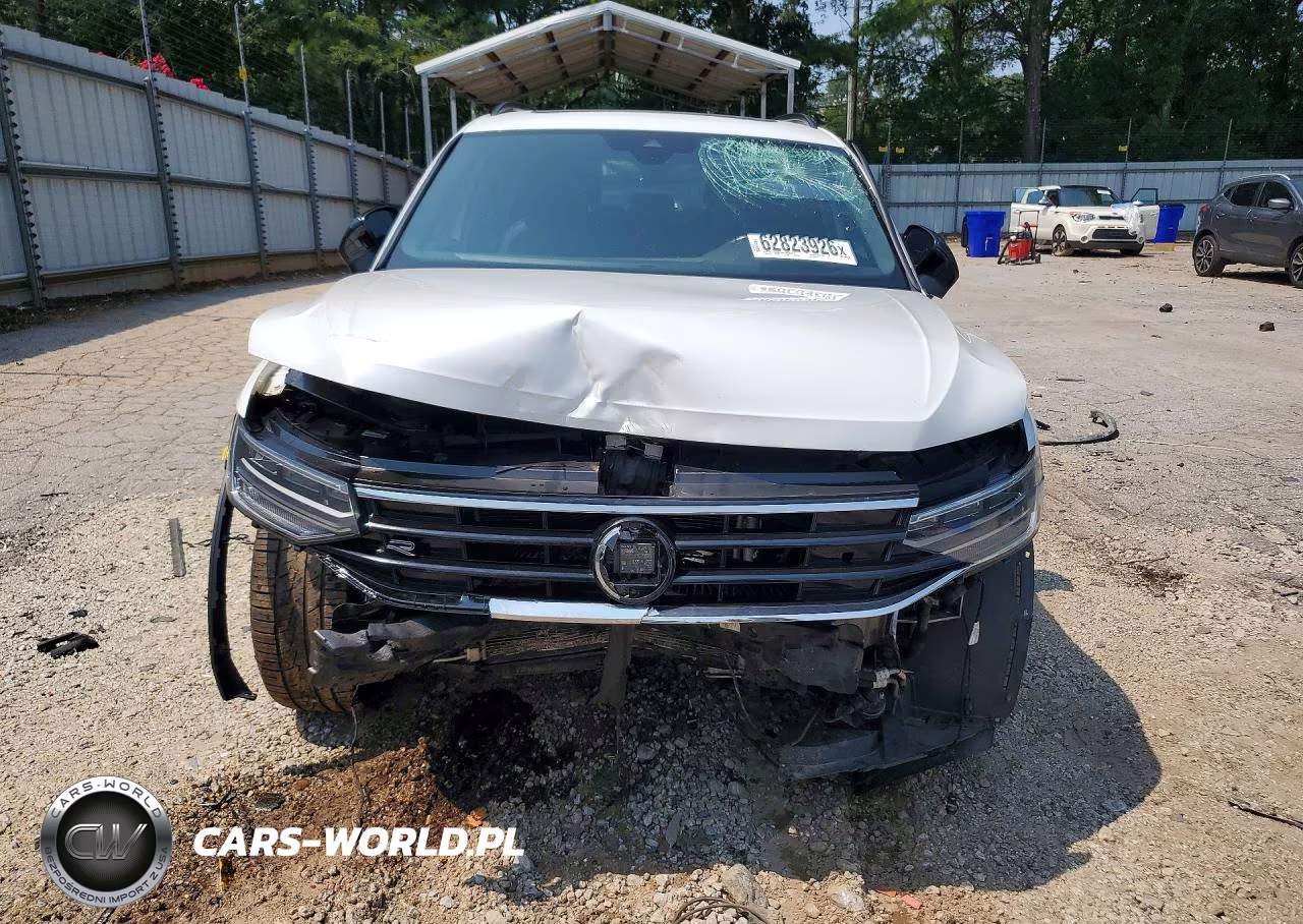 2023 Volkswagen Tiguan Se R-Line Black VIN:3VVCB7AX5PM010141 - 5