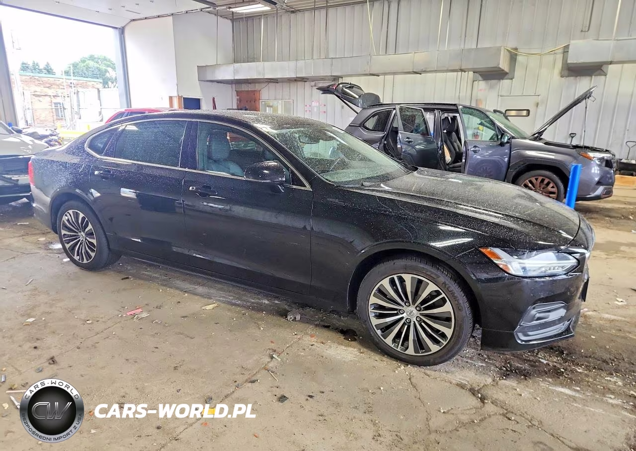 2022 Volvo S90 B6 R-Design VIN:LVY062MKXNP252173 - 4
