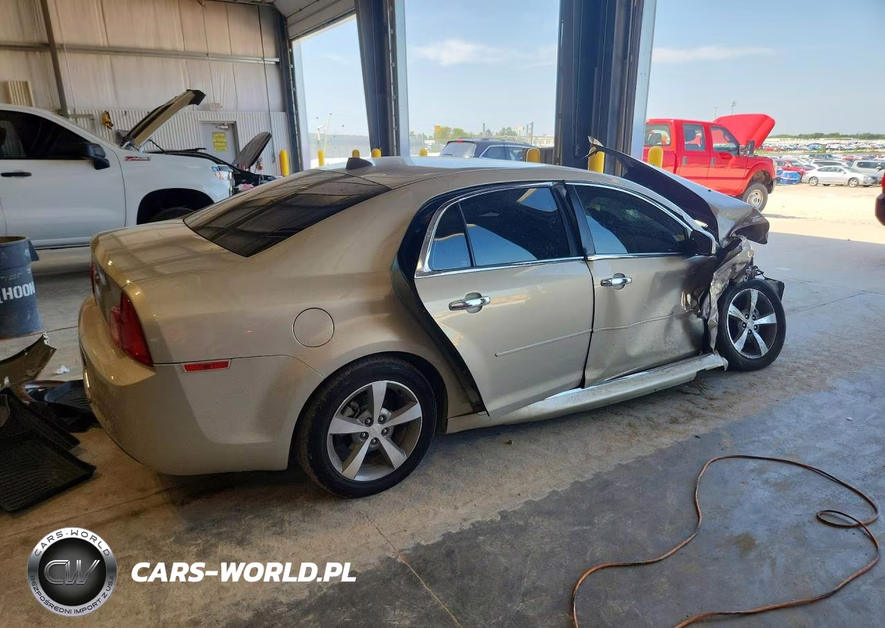 2012 Chevrolet Malibu 1Lt VIN:1G1ZC5E06CF138818 - 3