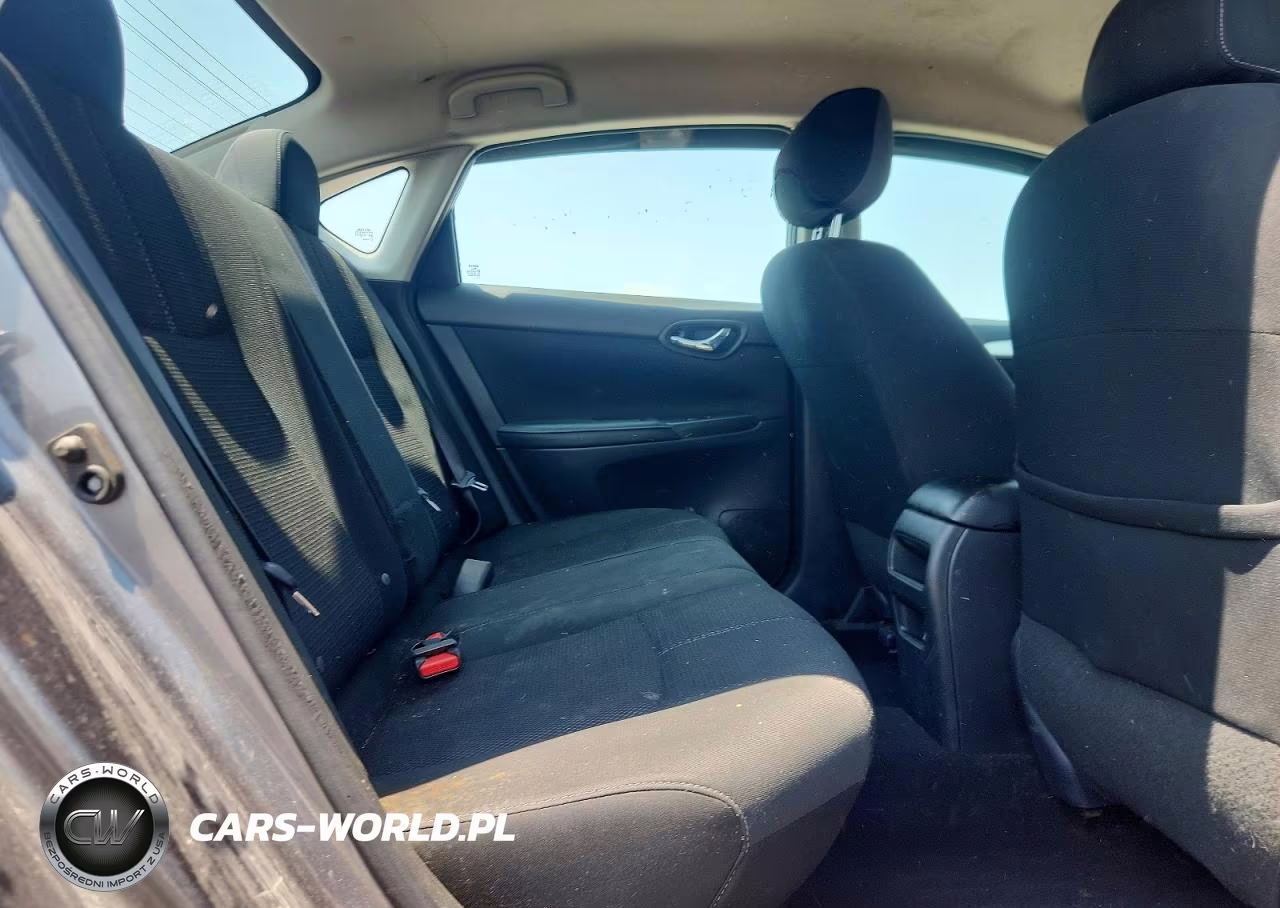 2018 Nissan Sentra S VIN:3N1AB7AP5JY306785 - 10