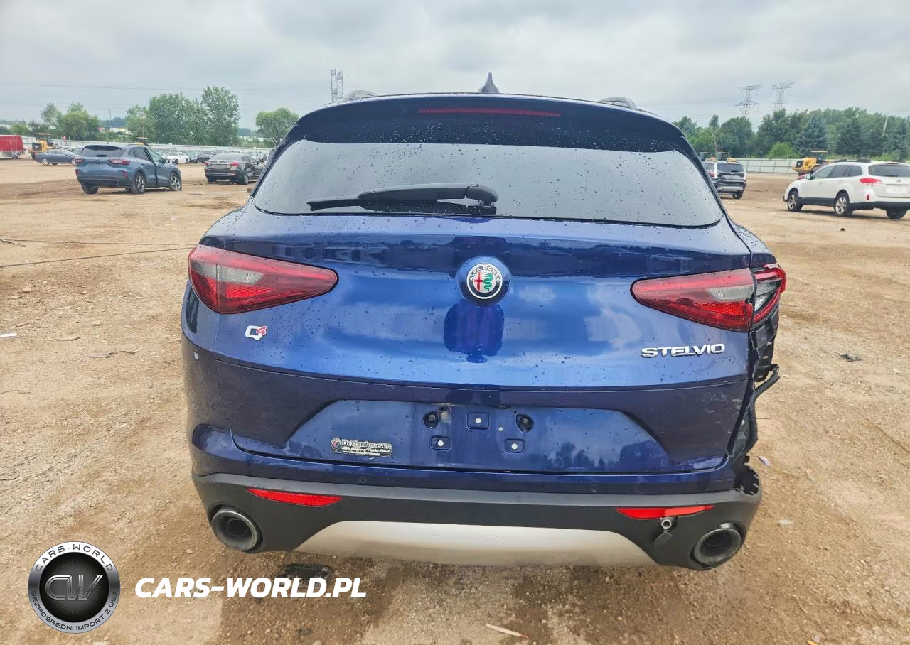 2018 Alfa Romeo Stelvio Ti Sport VIN:ZASFAKNN8J7B67388 - 6