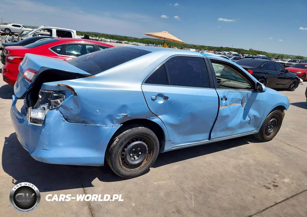 2013 Toyota Camry Le VIN:4T4BF1FK5DR324275 - 3