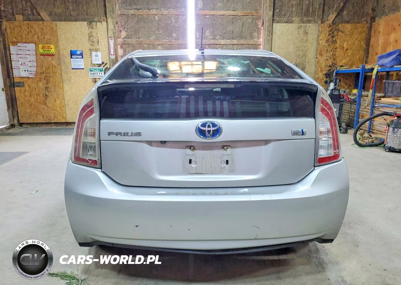 2015 Toyota Prius Two VIN:JTDKN3DU3F0475045 - 6