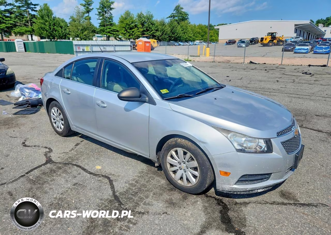 2011 Chevrolet Cruze Ls VIN:1G1PC5SH7B7262171 - 4