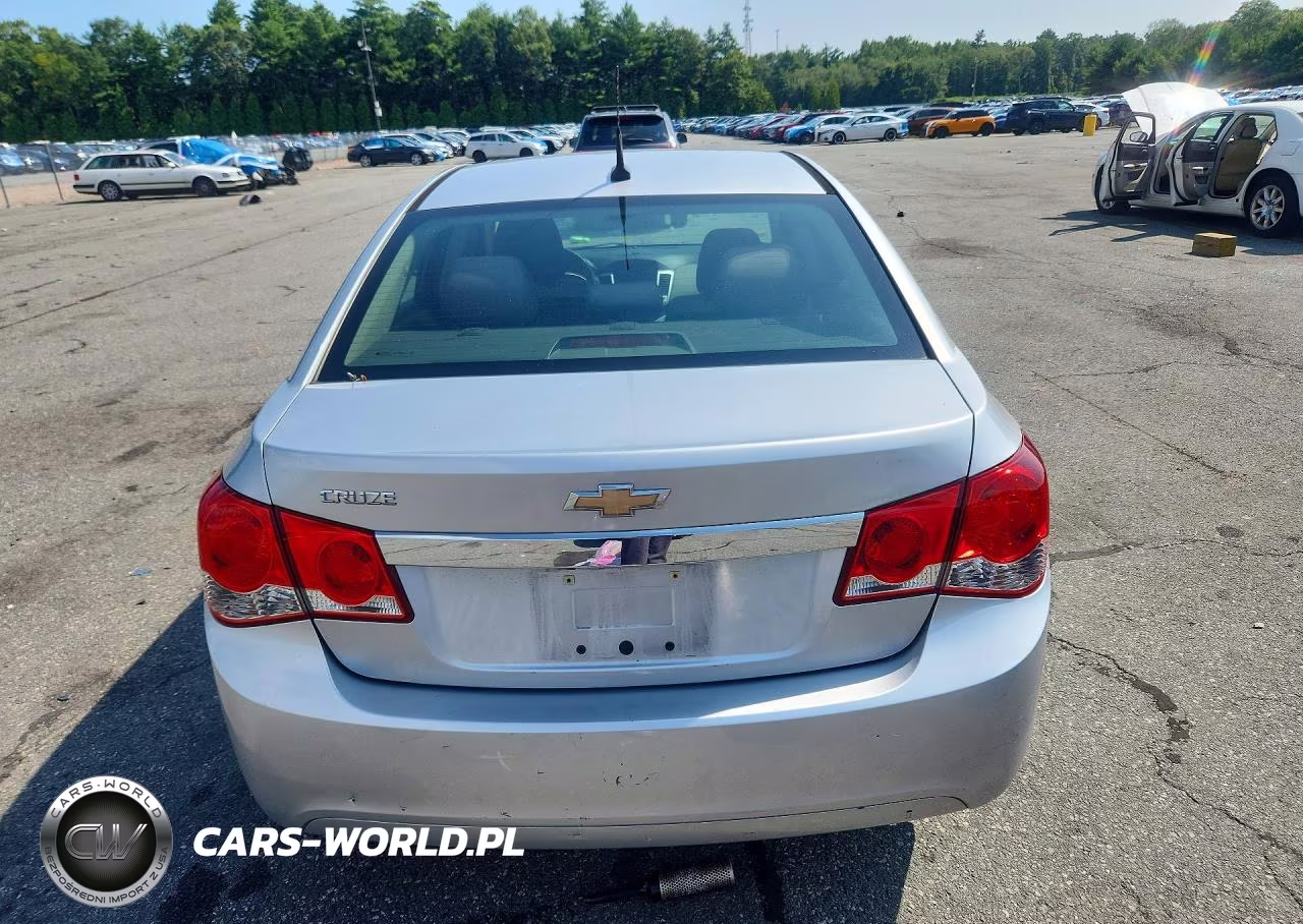 2011 Chevrolet Cruze Ls VIN:1G1PC5SH7B7262171 - 6