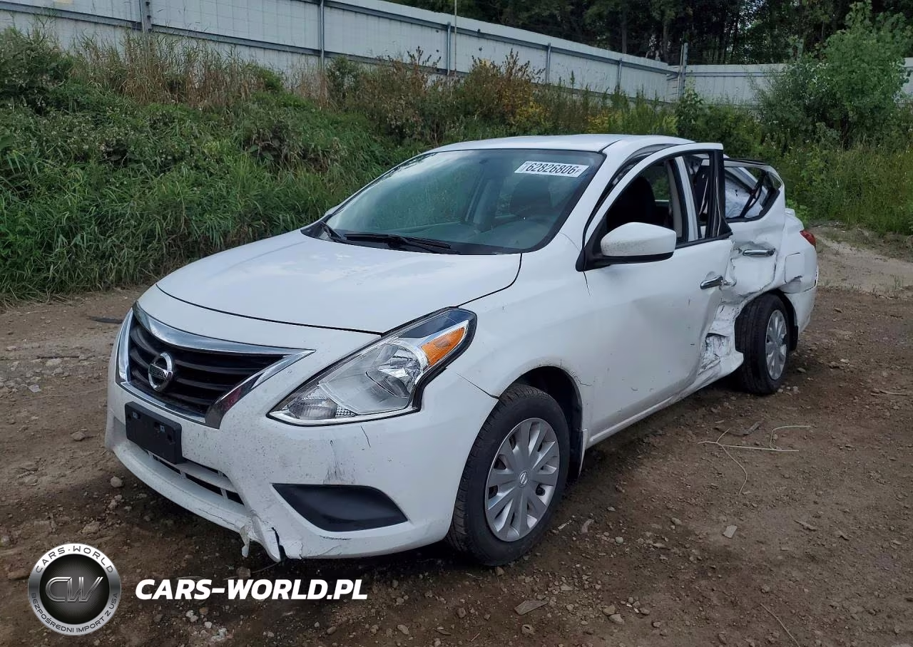 2015 Nissan Versa 1.6 Sv – zdjęcie 1 z 12