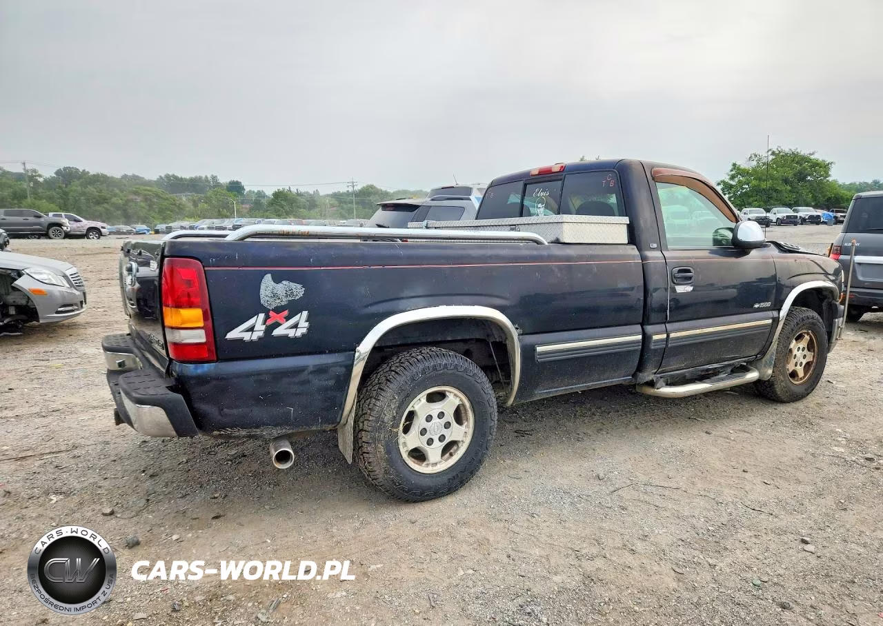 1999 Chevrolet Silverado K1500 VIN:1GCEK14V9XE130674 - 3