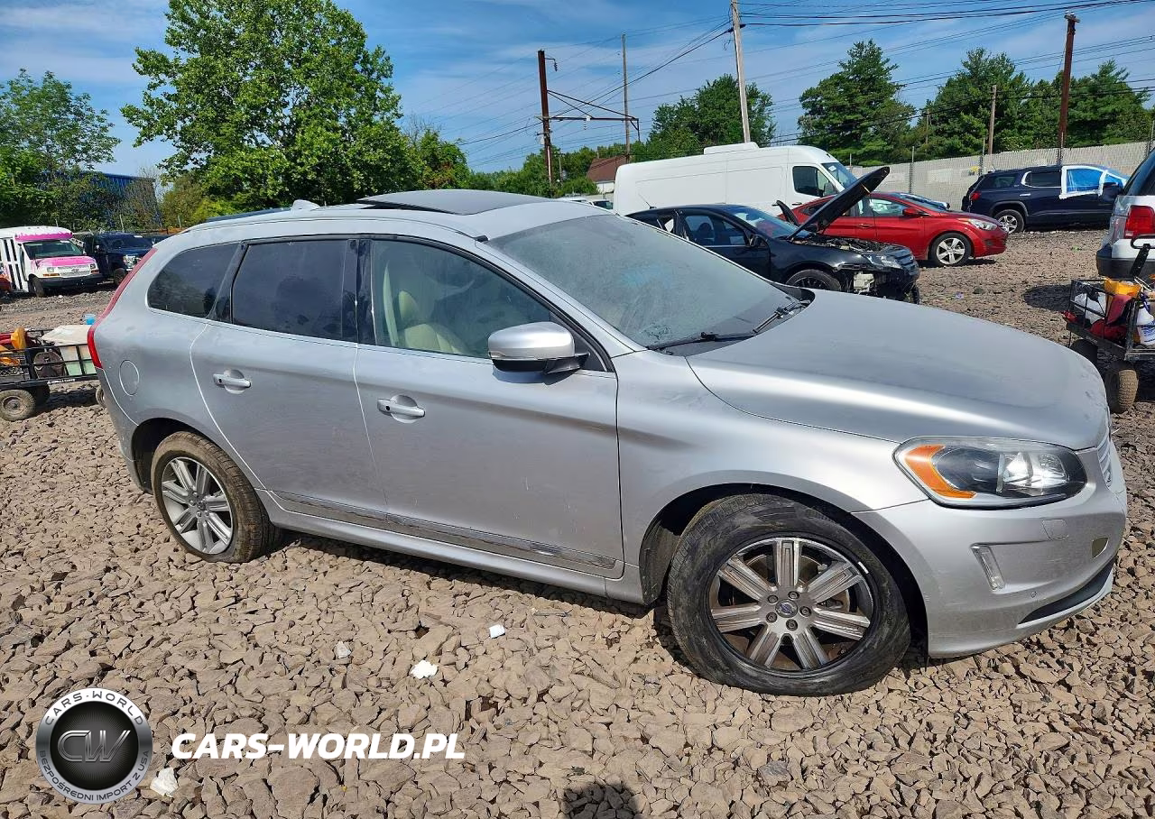 2017 Volvo Xc60 T5 Inscription VIN:YV440MRUXH2012703 - 4