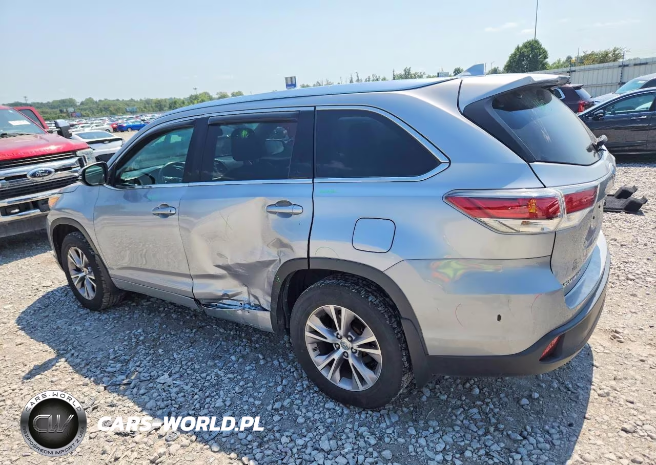2015 Toyota Highlander Xle VIN:5TDJKRFH8FS127956 - 2