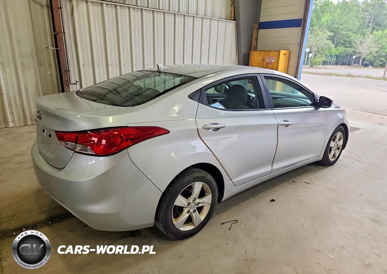 2013 Hyundai Elantra Gls VIN:5NPDH4AE8DH245410 - 3