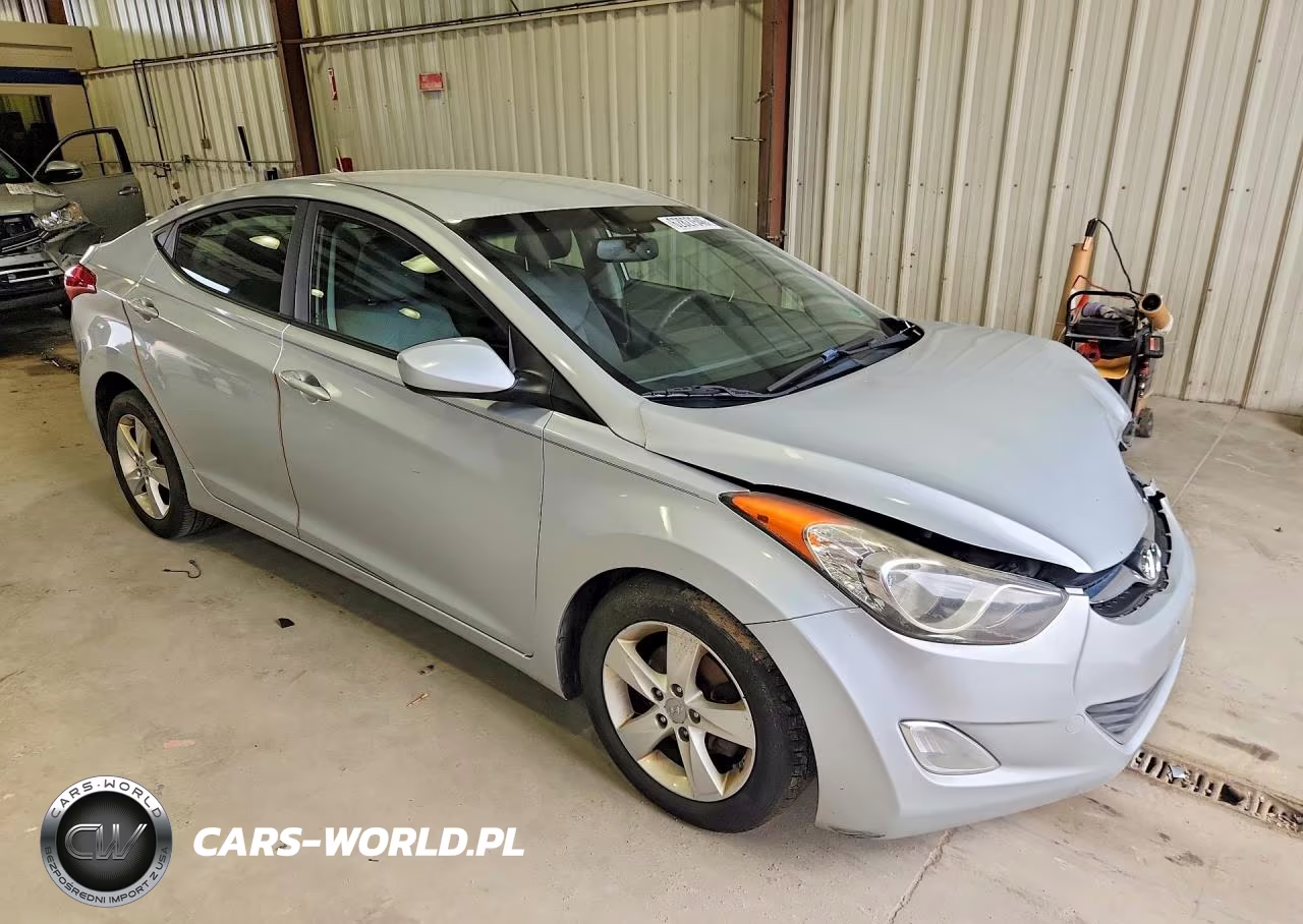 2013 Hyundai Elantra Gls VIN:5NPDH4AE8DH245410 - 4