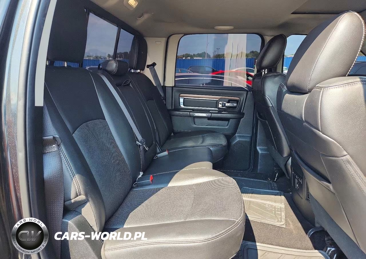 2017 Ram 1500 Laramie VIN:1C6RR7NM5HS517089 - 10