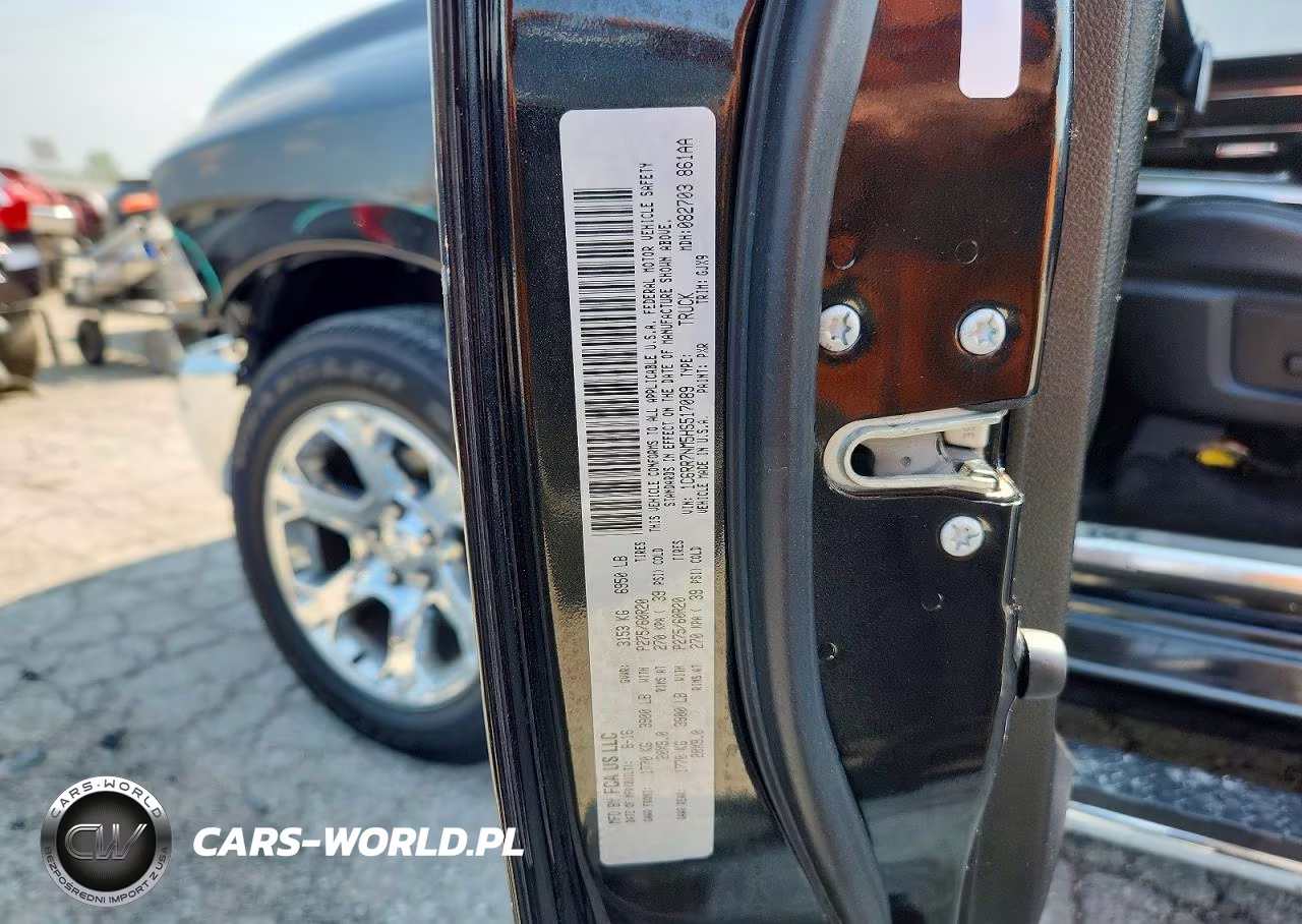 2017 Ram 1500 Laramie VIN:1C6RR7NM5HS517089 - 12