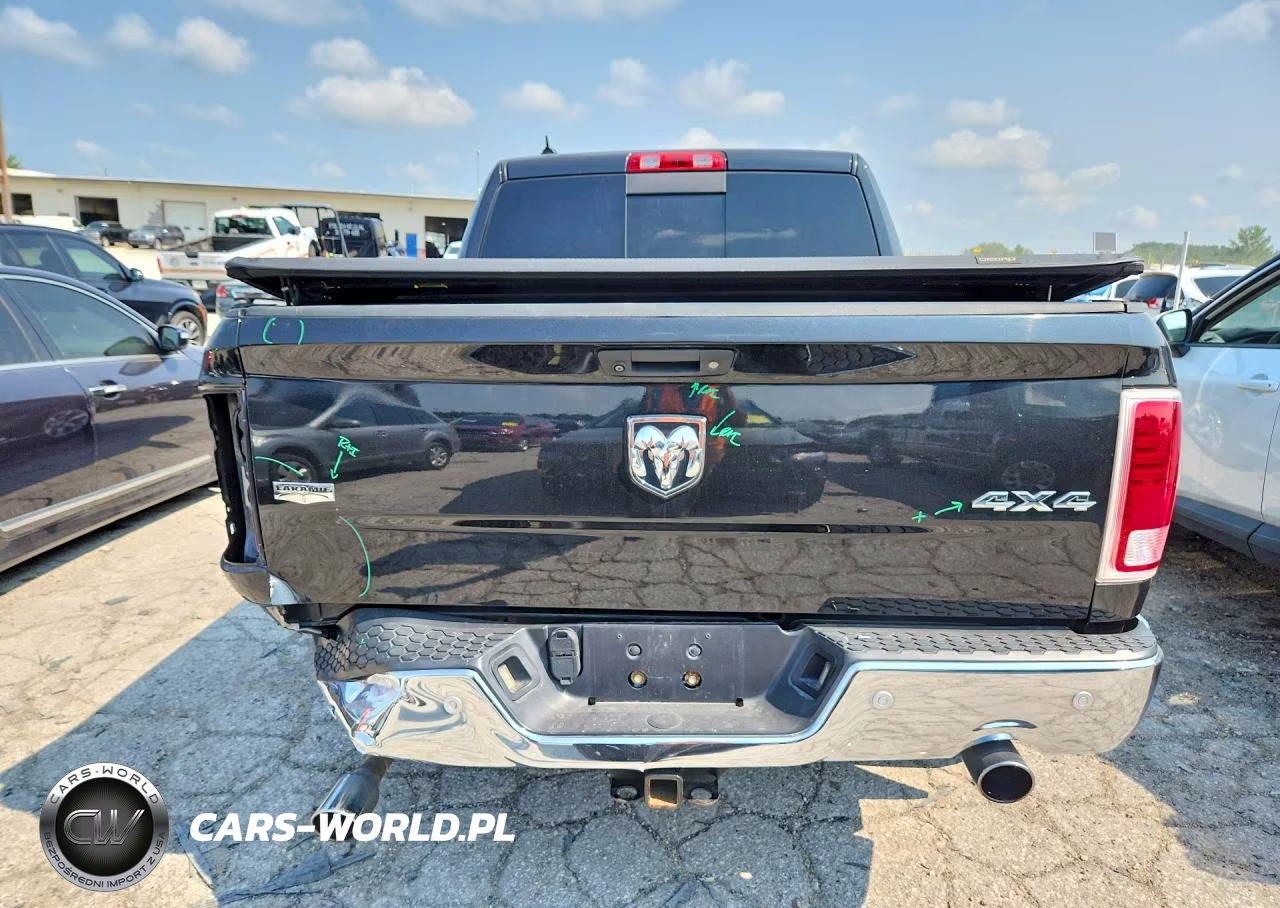 2017 Ram 1500 Laramie VIN:1C6RR7NM5HS517089 - 6