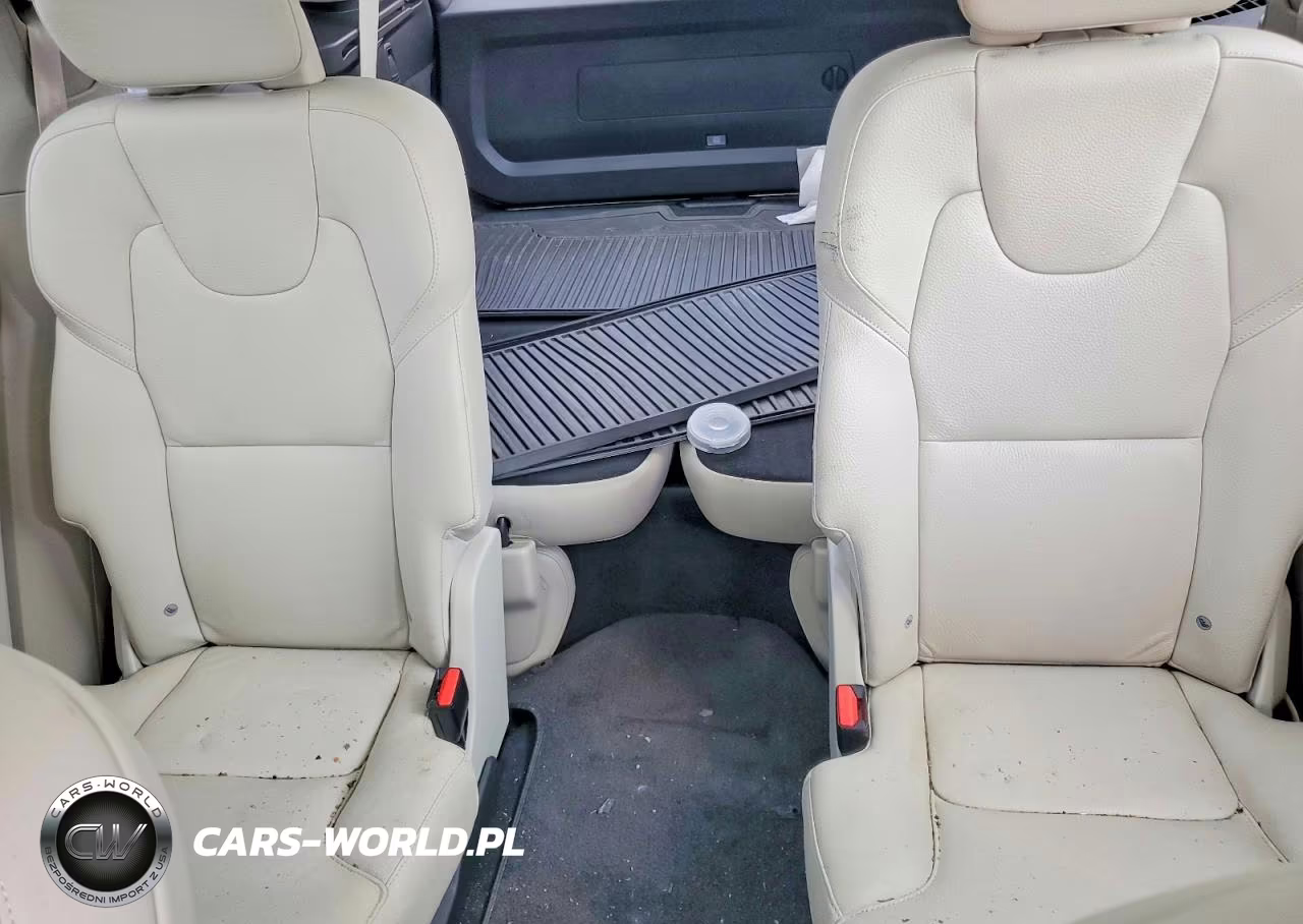 2023 Volvo Xc90 Plus VIN:YV40621N5P1963756 - 10