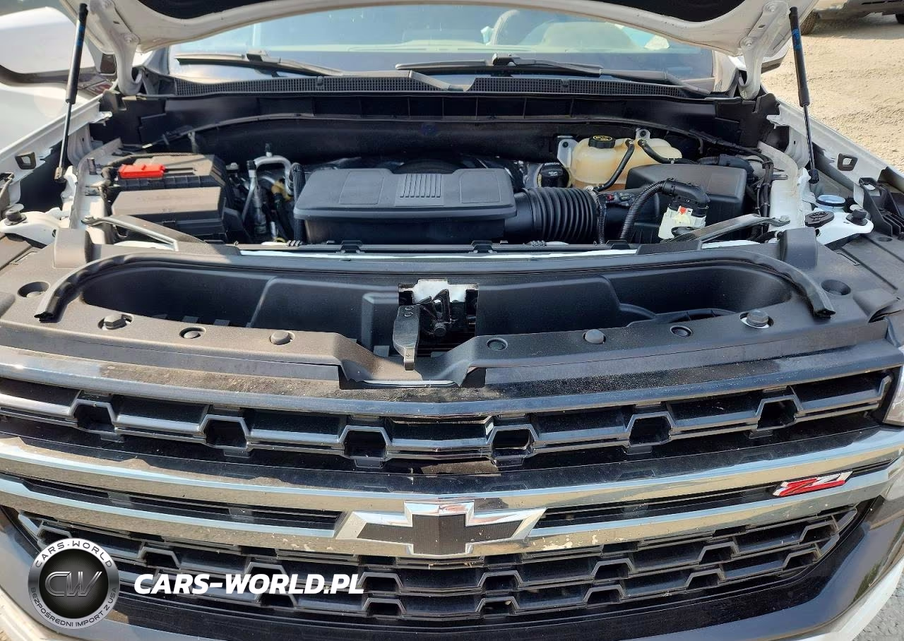 2022 Chevrolet Suburban K1500 Z71 VIN:1GNSKDKD8NR120892 - 12