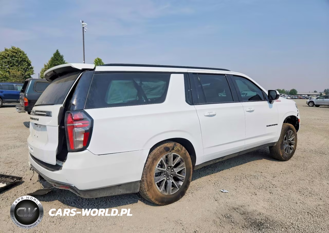 2022 Chevrolet Suburban K1500 Z71 VIN:1GNSKDKD8NR120892 - 3