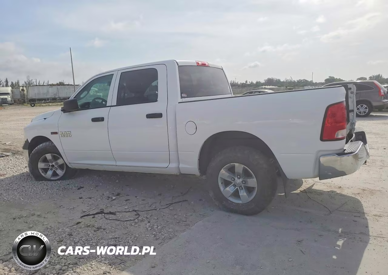 2018 Ram 1500 St VIN:1C6RR7KM9JS120768 - 2