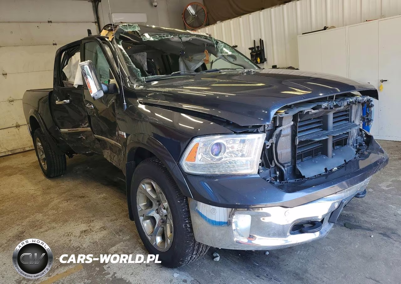 2016 Ram 1500 Laramie VIN:1C6RR7NT9GS239674 - 4