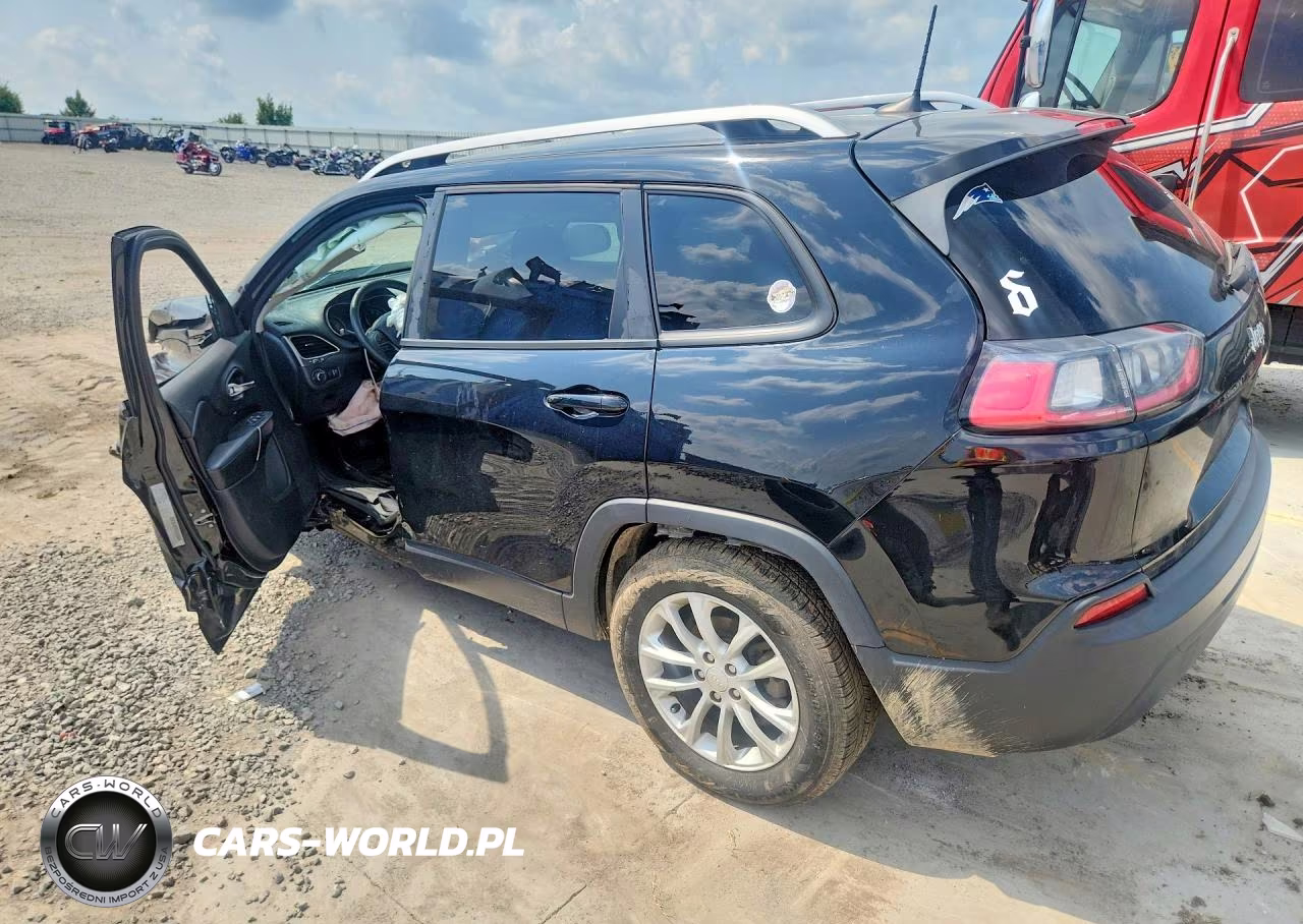 2020 Jeep Cherokee Latitude VIN:1C4PJLCB3LD620588 - 2