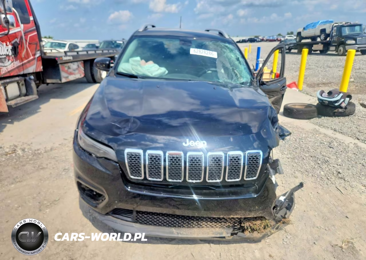 2020 Jeep Cherokee Latitude VIN:1C4PJLCB3LD620588 - 5
