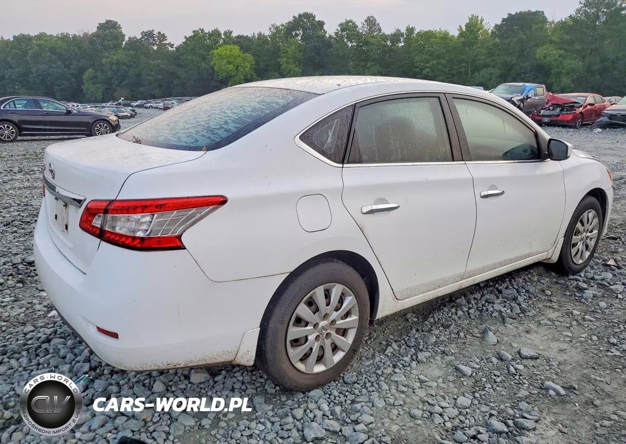 2015 Nissan Sentra S VIN:3N1AB7AP2FY321669 - 3