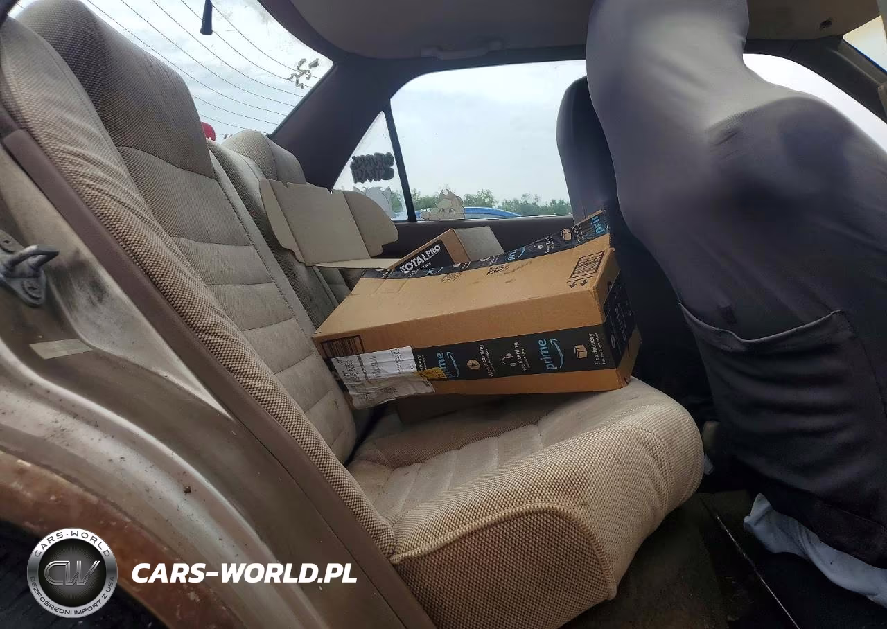 1988 Toyota Corolla Le VIN:JT2AE93EXJ3020346 - 10