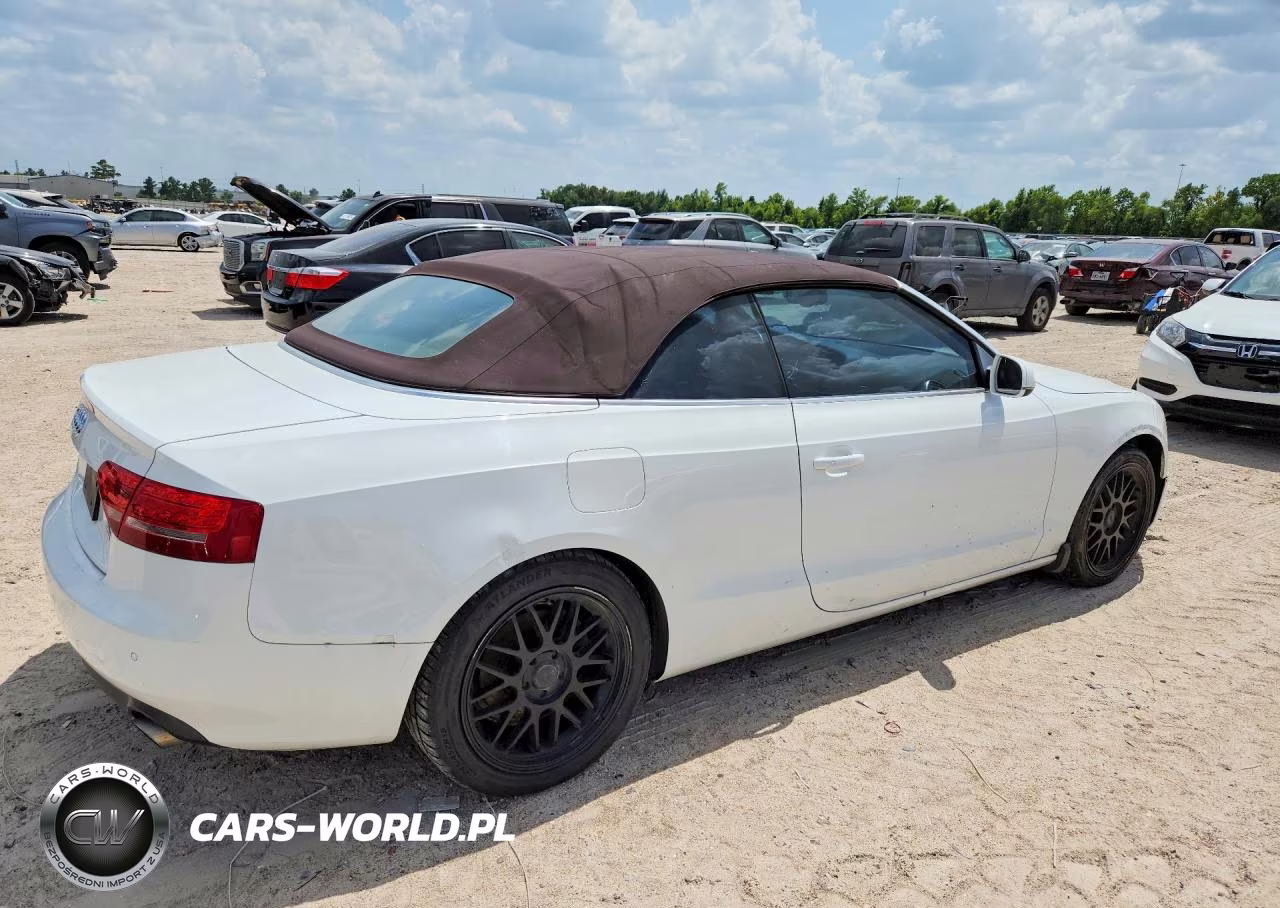 2010 Audi A5 Premium Plus VIN:WAUJFAFH5AN008361 - 3