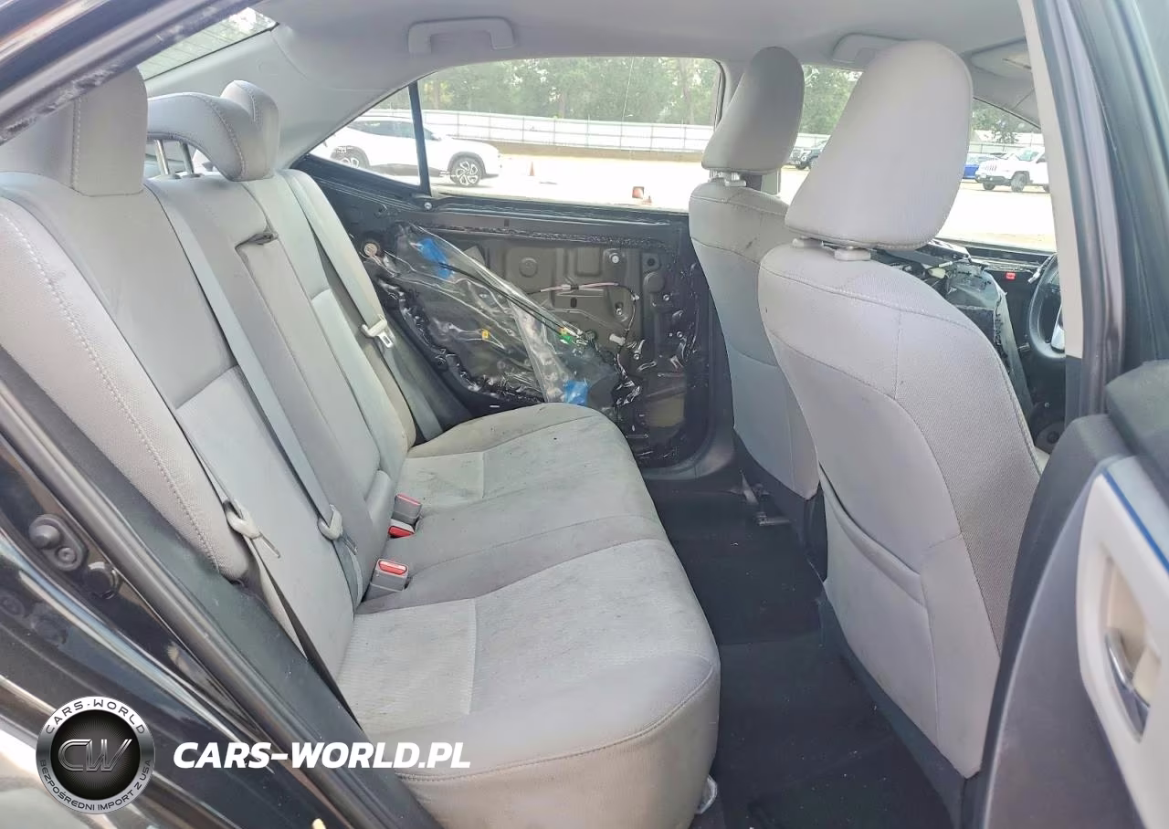2015 Toyota Corolla Le VIN:5YFBURHE4FP357388 - 10