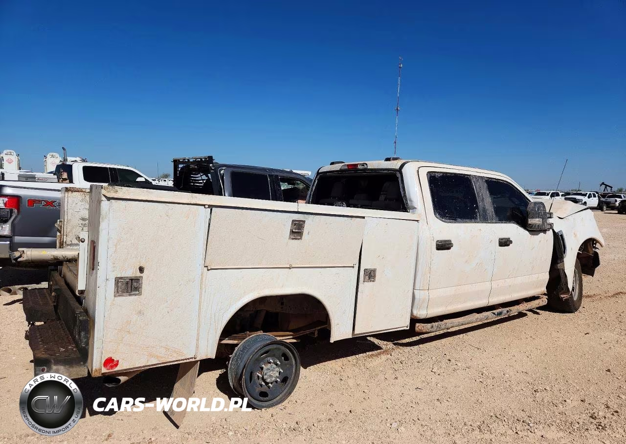 2022 Ford F250 Super Duty VIN:1FT7W2B68NEE17452 - 3