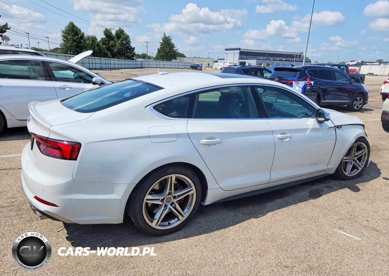 2018 Audi S5 Prestige VIN:WAUC4CF5XJA132505 - 3