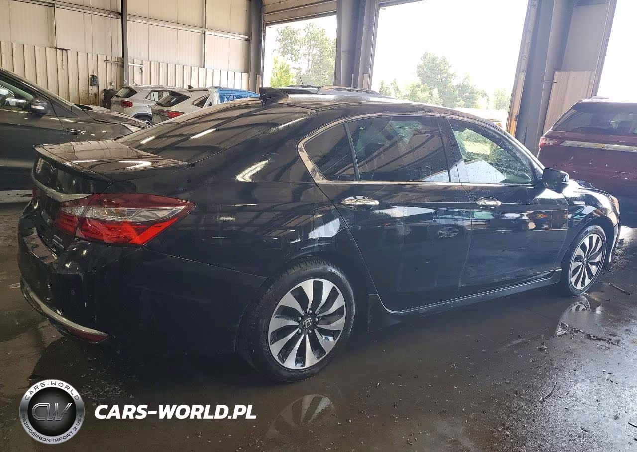 2017 Honda Accord Touring Hybrid VIN:JHMCR6F72HC017370 - 3