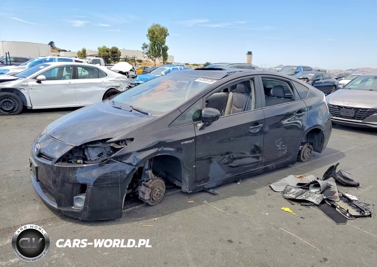 2011 Toyota Prius Three VIN:JTDKN3DU8B0283694 - 1