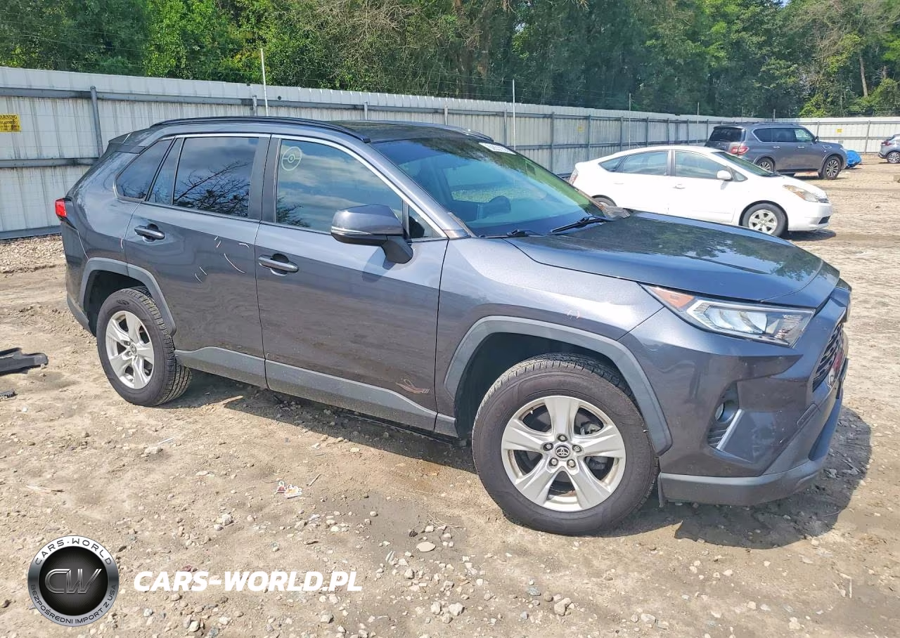 2019 Toyota Rav4 Xle VIN:JTMP1RFVXKD041007 - 4
