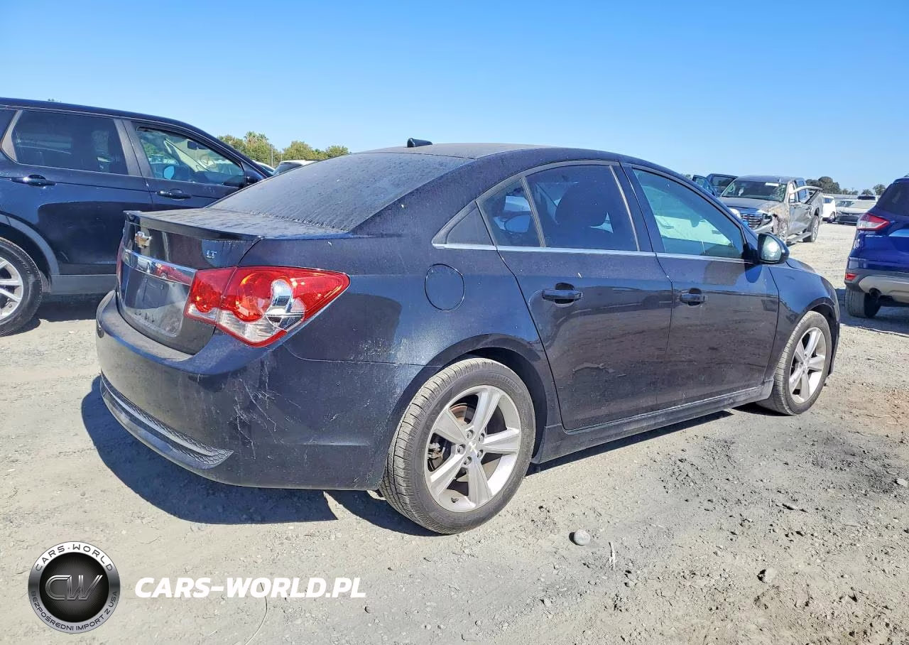 2014 Chevrolet Cruze Lt VIN:1G1PE5SB8E7165815 - 3
