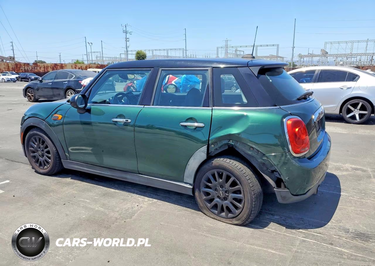 2015 Mini Cooper VIN:WMWXS5C5XFT827716 - 2
